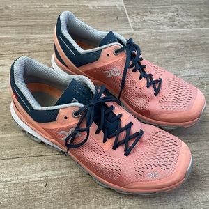 On Cloud Running Shoes- Cloud surfer